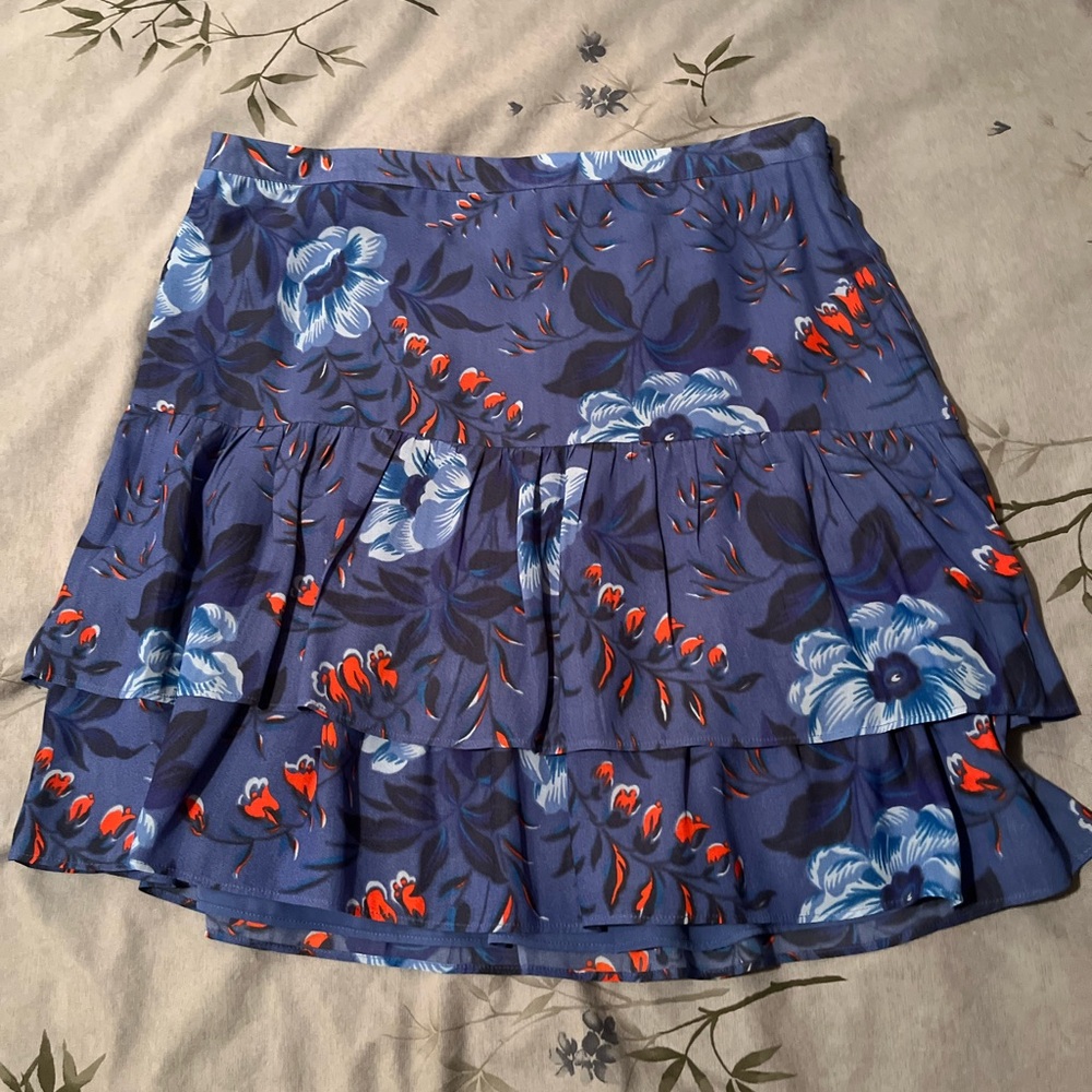 The Loft NWT size 10 summer blue light skirt.